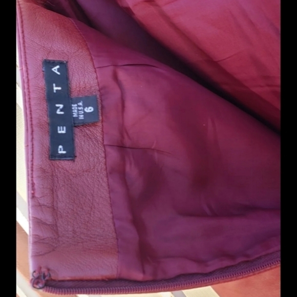 Sexy wine‎ color leather skirt - Picture 2 of 2